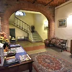 Nyaraló Fuer 20 Personen In Cortona- Trasimenischer By Interhome