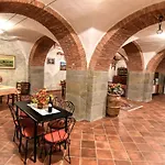 Nyaraló Fuer 20 Personen In Cortona- Trasimenischer By Interhome Cortona