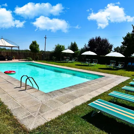 Fuer 20 Personen In Cortona- Trasimenischer By Interhome