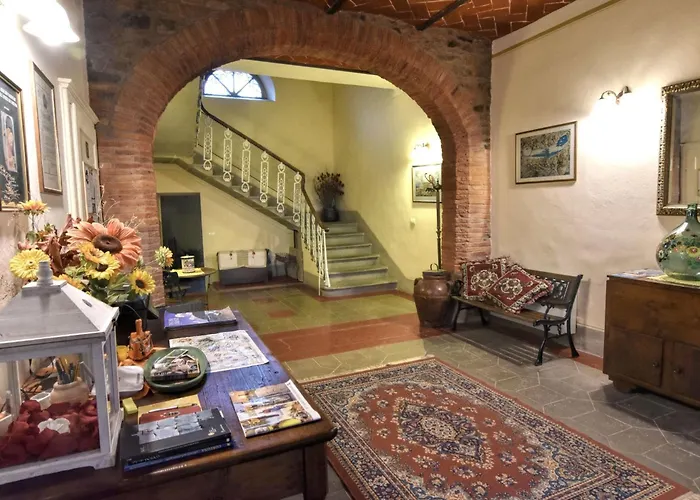 Semesterbostad Fuer 20 Personen In Cortona- Trasimenischer By Interhome