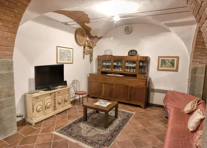 Hébergement de vacances Fuer 20 Personen In Cortona- Trasimenischer By Interhome